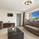 Urban Break 7 Апартаменты *
